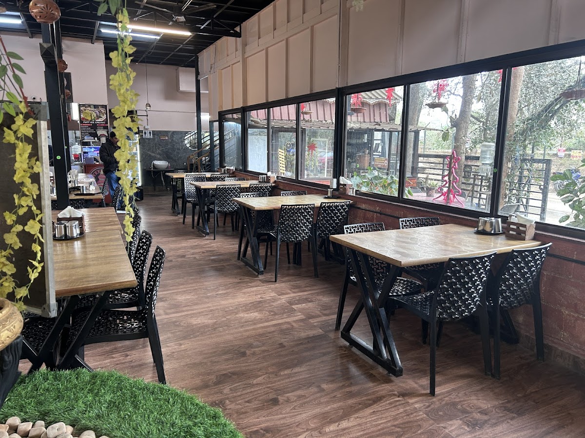 Ammachide Kaippunnyam kerala restaurant photo 2