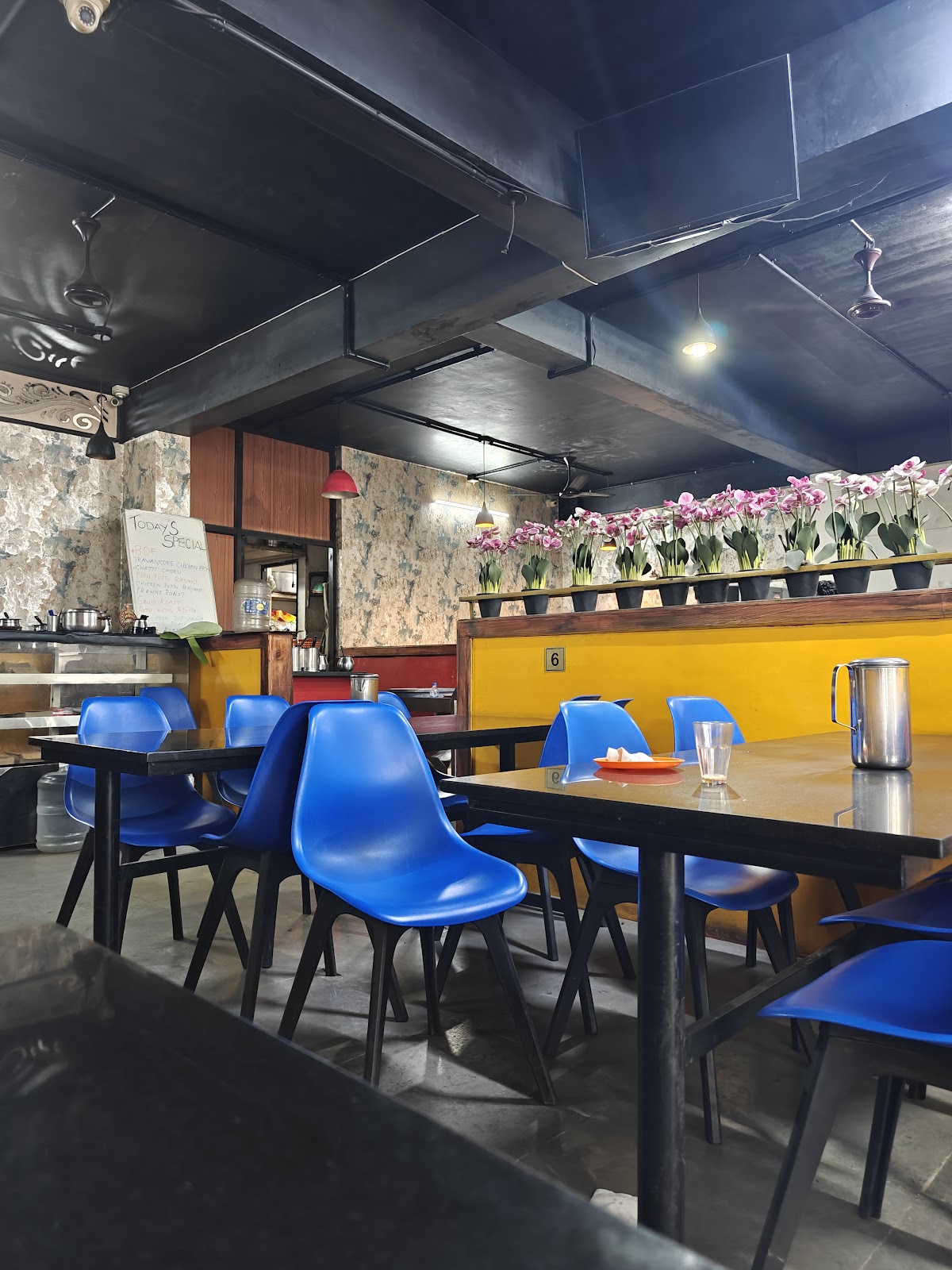 BALA PANKAJ KERALA RESTAURANT photo 3