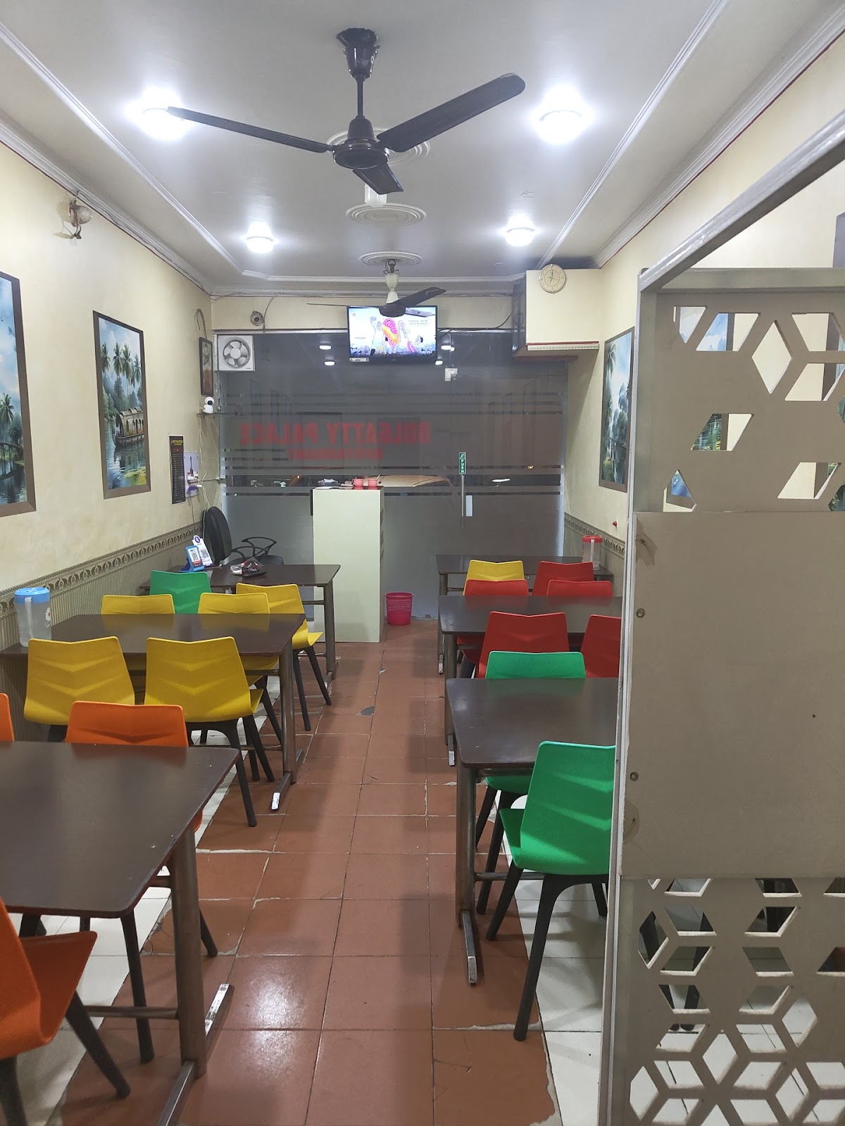 Hotel Bolgatty Palace Kerala restaurant photo 3