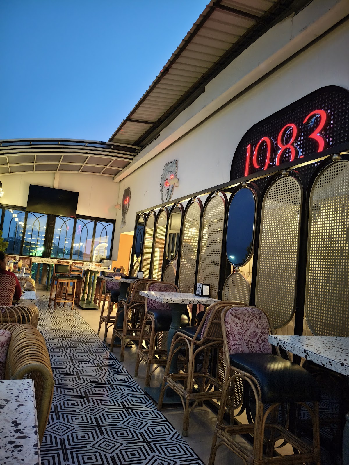 1983 Lounge & Kitchen by Yuvraj Groups photo 4