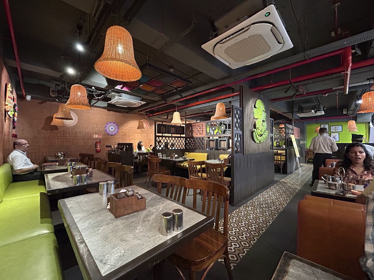 Banana Leaf Palladium Mall photo 3