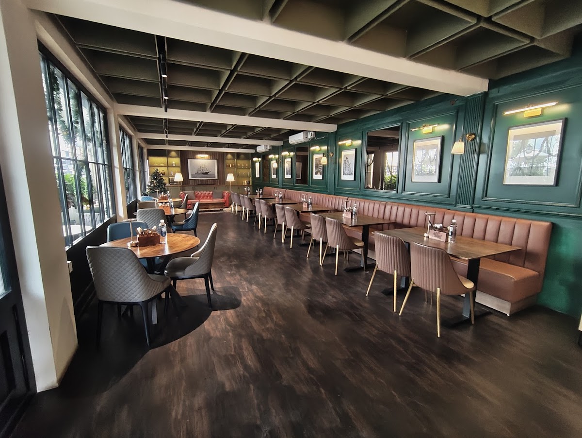 Britain To Bombay 1800 photo 2