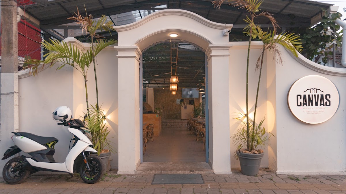 Canvas Restaurant & Pizzeria