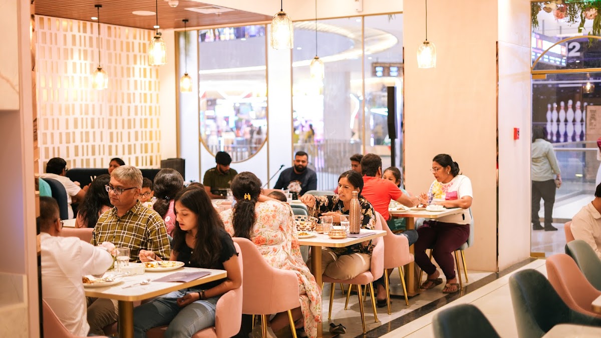 Cream Centre | Palladium Mall