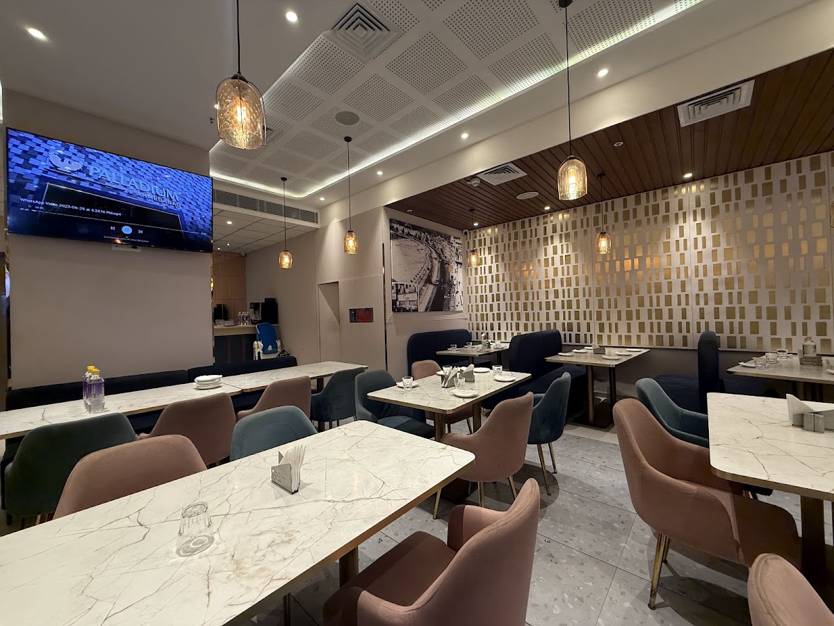 Cream Centre | Palladium Mall photo 3