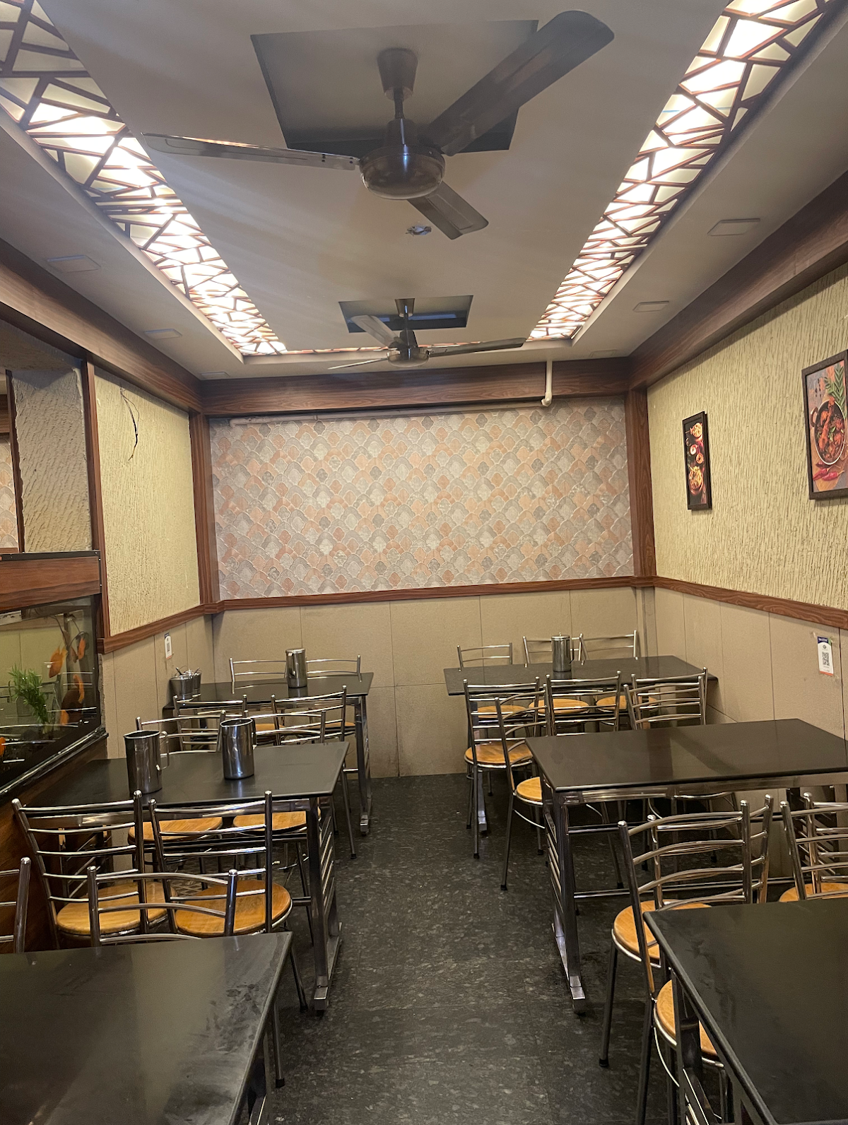 HMR Hotel MuthuRowther