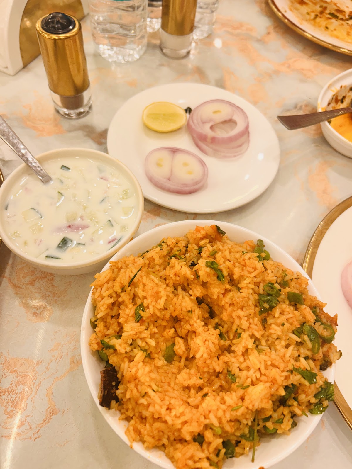 KHANS RESTAURANT photo 3