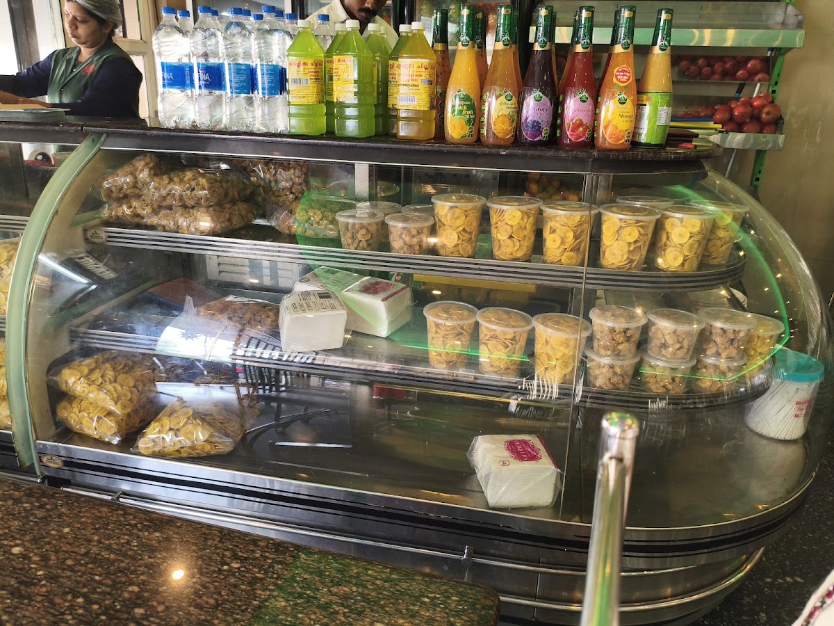 Mothers Veg Plaza photo 5