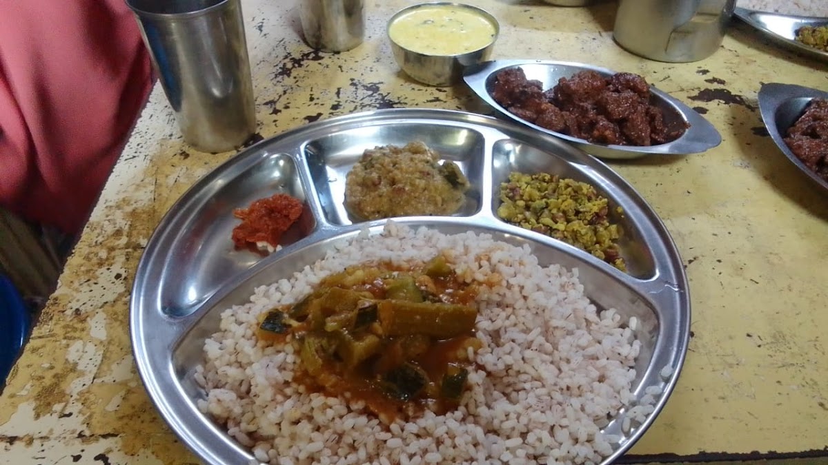 Murali Hotel photo 2