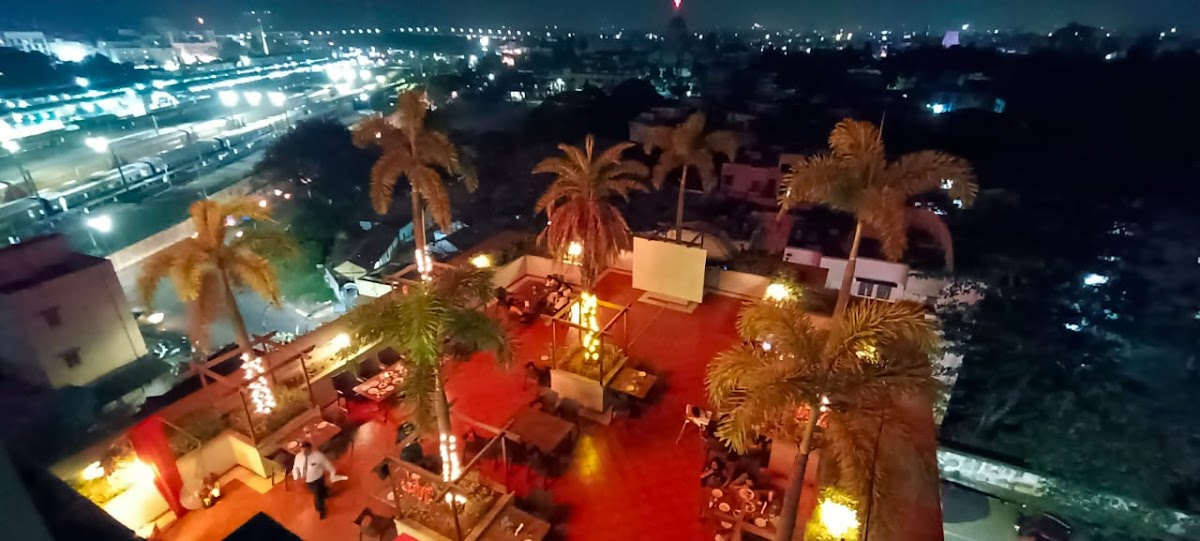 Palms Rooftop Restaurant photo 3