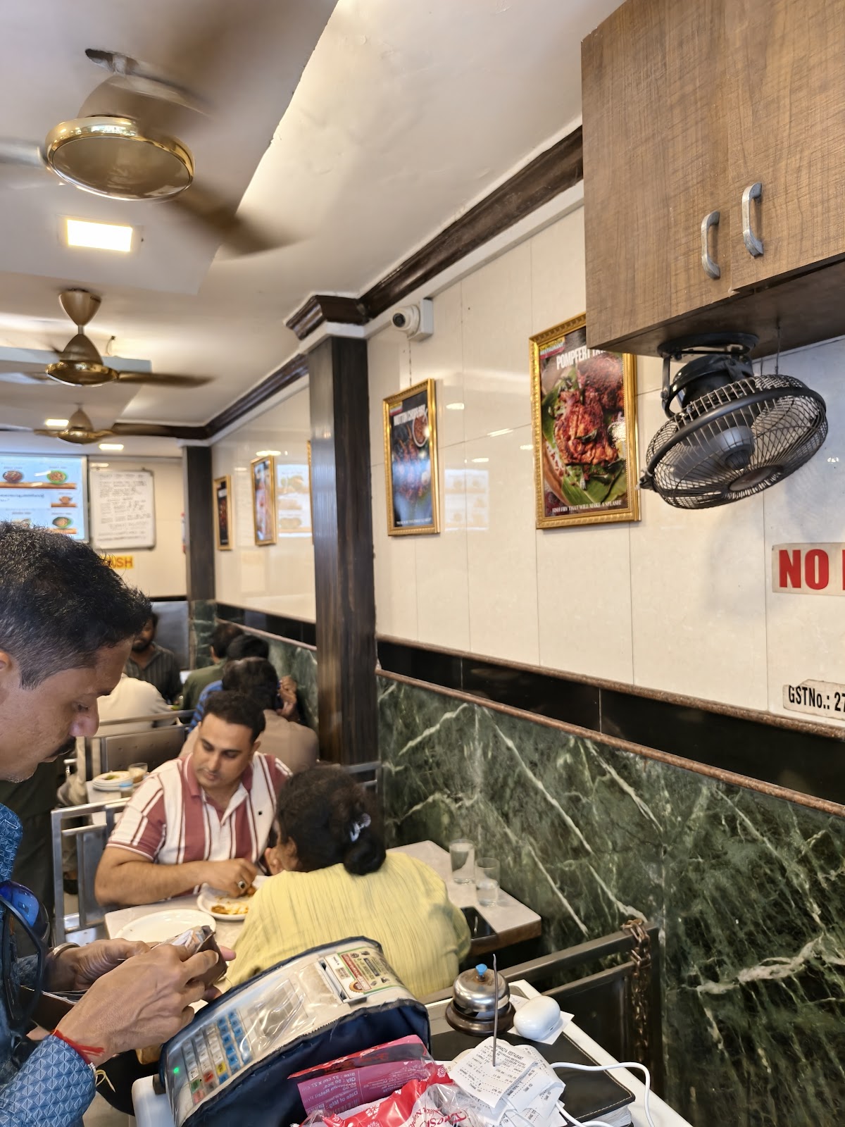 Rahmaniya Restaurant photo 4