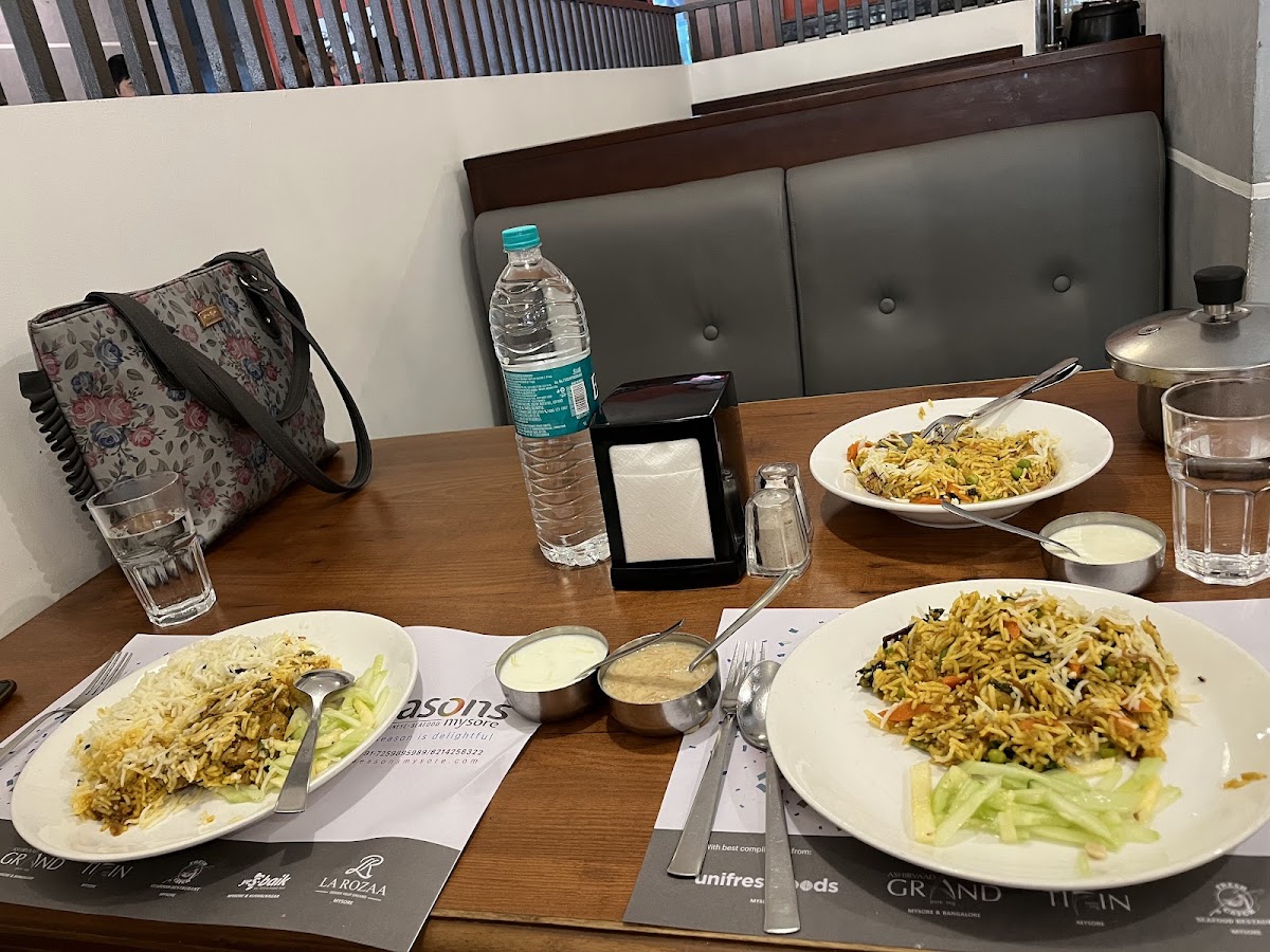 Seasons Restaurant Mysore photo 2