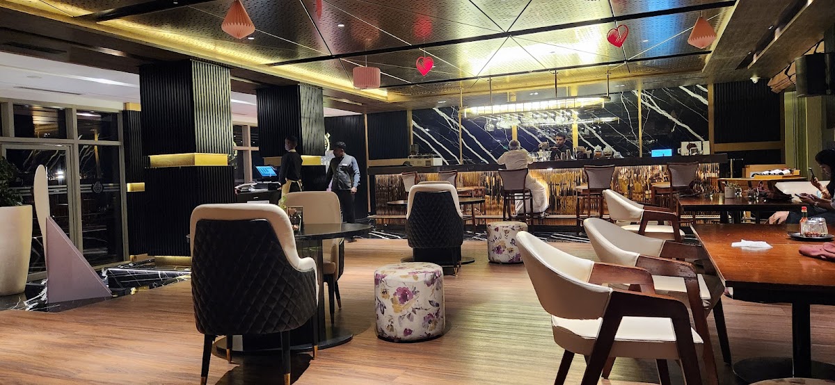 SkyGrill Fusion Tapas & Lounge