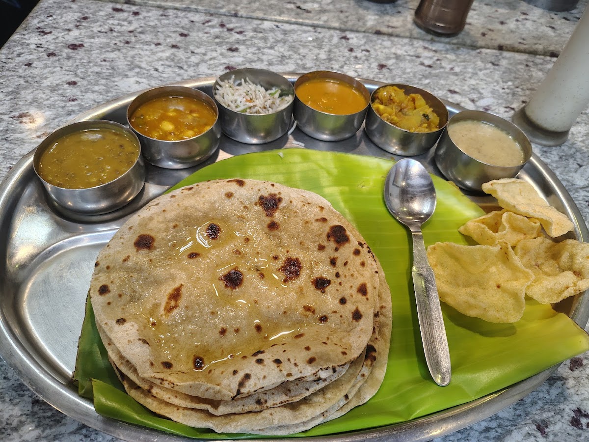 Sri Krishna bhawan Restaurant And hotel photo 2