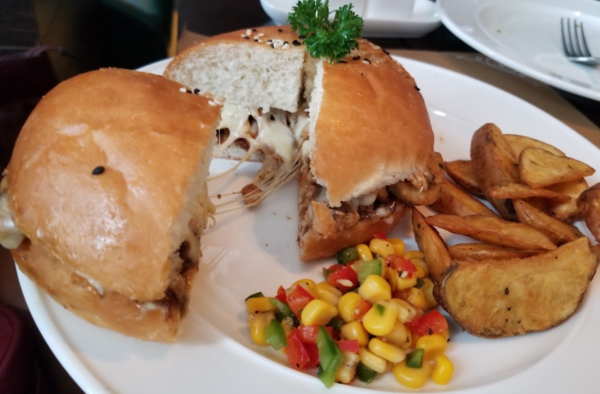 Supreme Upper Crust photo 3